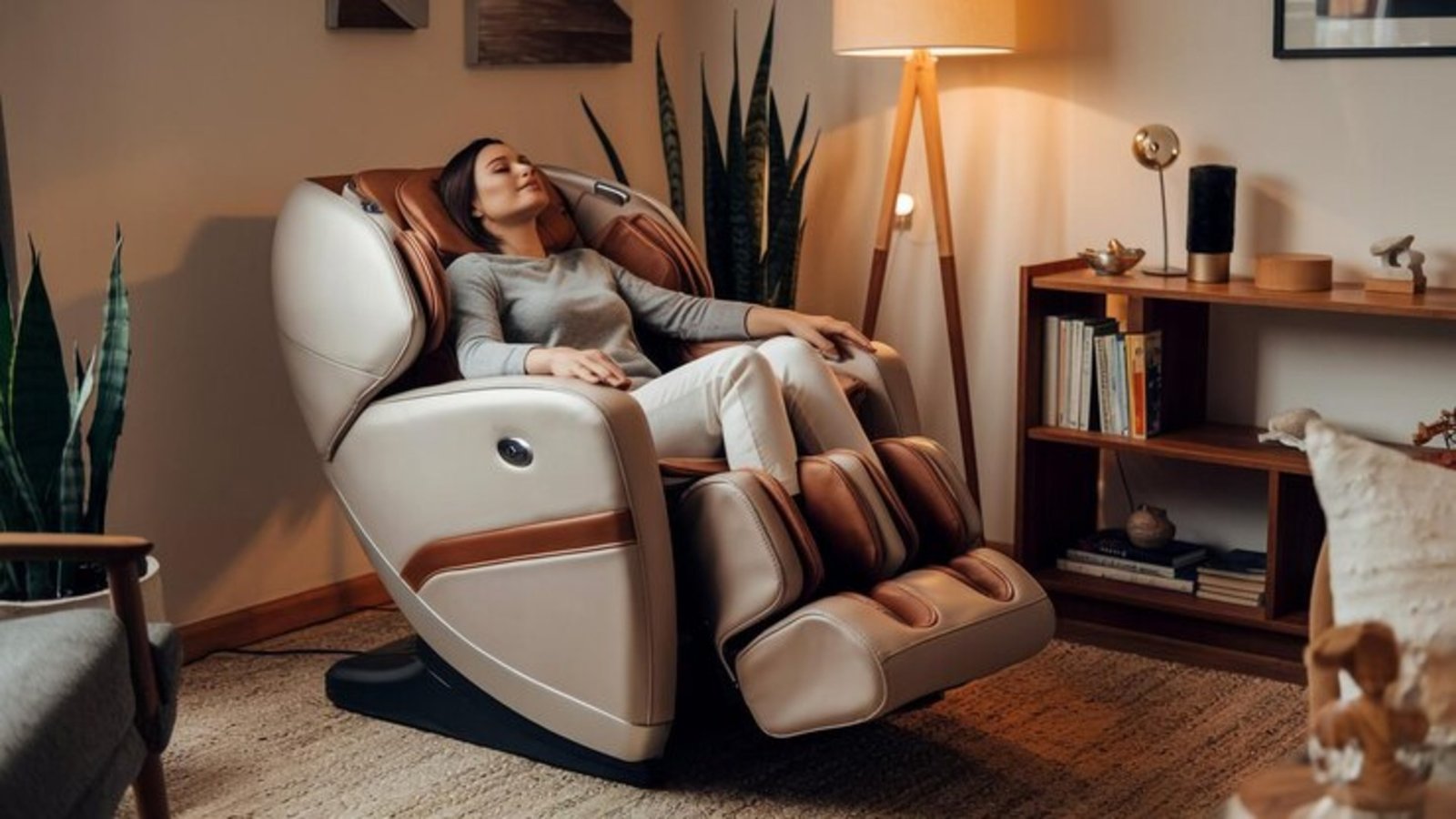 iRobo iElegant Massage Chair